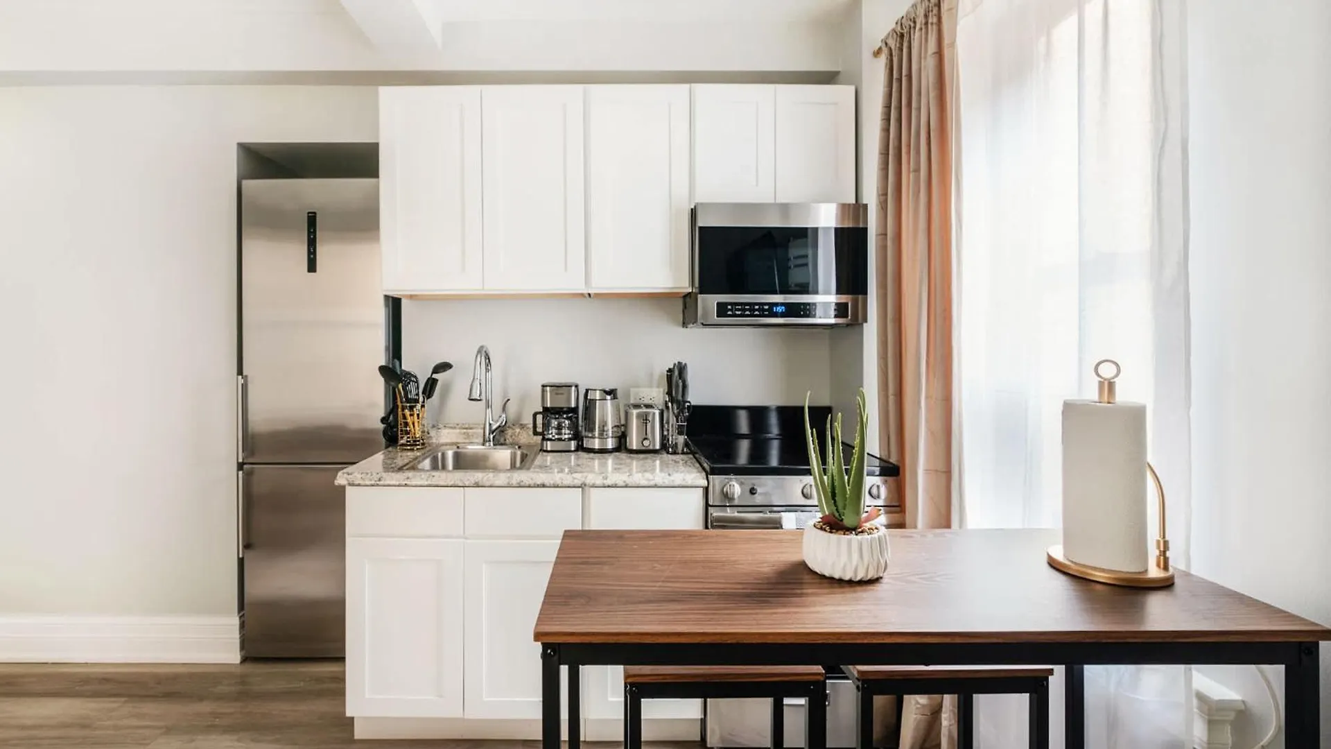 73-508 New 1Br 1Bth Uws Doorman Gym Apartment New York United States